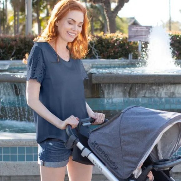 Kindred Bravely Navy Maternity/Nursing Top l - Picture 3 of 13